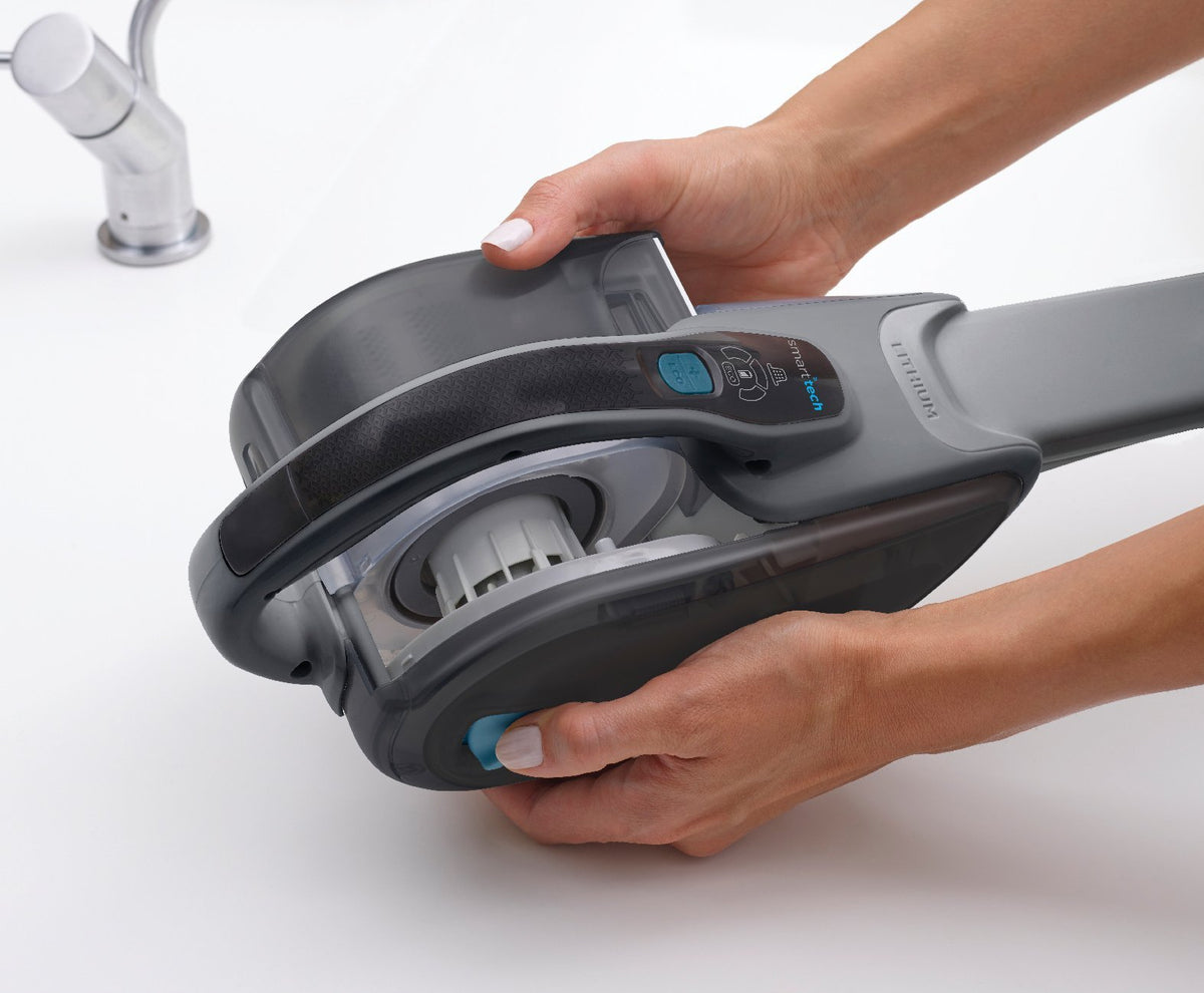 BLACK+DECKER Lithium-Ion Bagless Portable Car Vacuum Cleaner